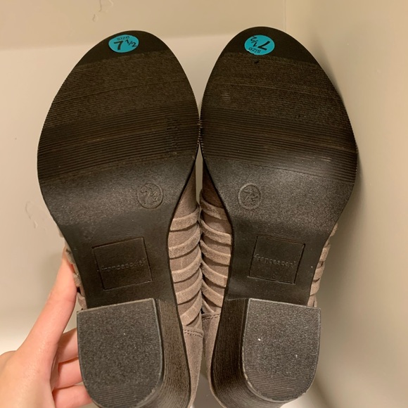 Francesca’s Booties - Picture 3 of 3